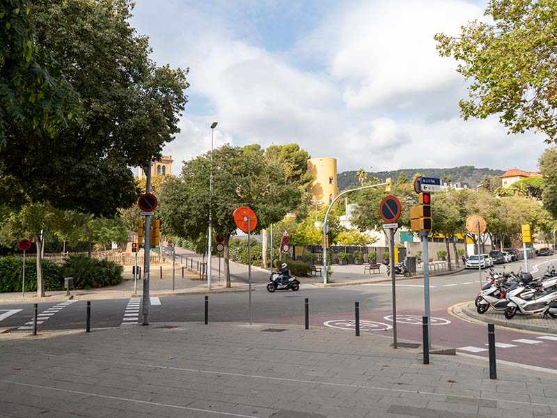 Avenida de Josep Vicen Foix / Plaeta dels Blaus (1)
